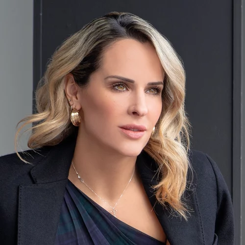 Έλενα Ασημακοπούλου | Αυτό είναι το άρωμα που φορά εδώ και χρόνια