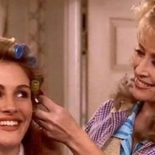 Συνοικιακά κομμωτήρια | Γιατί ορκίζομαι στη Βάσω- εκεί θα πήγαινα και αν ήμουν ζάμπλουτη