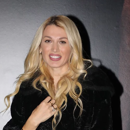 Στην κουζίνα η Κωνσταντίνα Σπυροπούλου | Έφτιαξε μακαρόνια με κιμά για την οικογένειά της