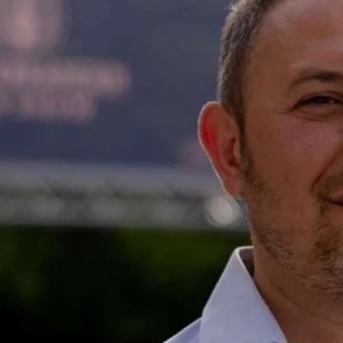 Μπάμπη Καϊδαλίδη, γιατί έχει τόσο πολύ κόσμο στα bars αυτές τις μέρες;