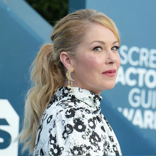 Christina Applegate | " Δεν έχω κάνει μπάνιο 3 εβδομάδες"