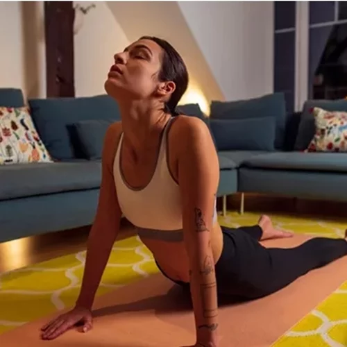 Αναζωογόνησε όλο σου το σώμα με αυτή την προπόνηση pilates 30 λεπτών