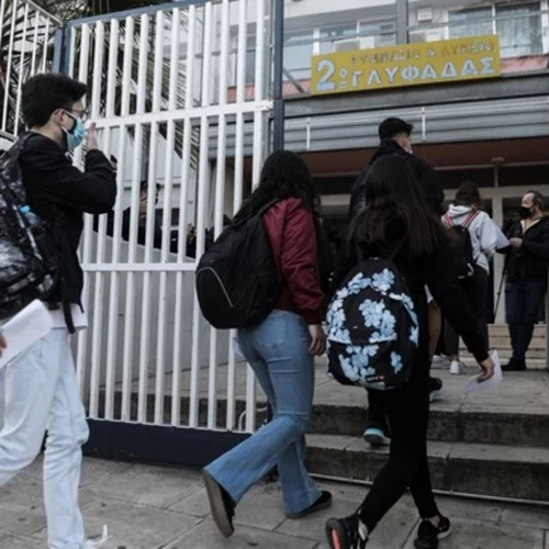 "Καμπανάκι" ειδικών για κορονοϊό και γρίπη: Τέλη Ιανουαρίου η κορύφωση της Covid με πάνω από 7000 κρούσματα τη μέρα