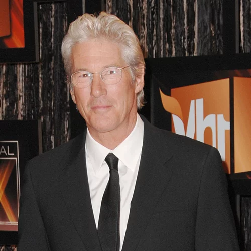 Ρίτσαρντ Γκιρ | Ο μόνος ηθοποιός που έπαιρνε έξτρα αμοιβή στις ταινίες του, αν έβγαζε τα ρούχα του