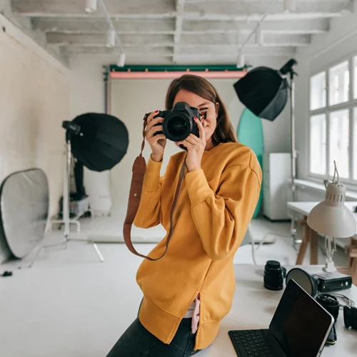 Πάνω από 100 φωτογράφοι παρουσιάζουν τα έργα τους σε 11 εκθέσεις στο Φεστιβάλ Φωτογραφίας Cairo Photo Week