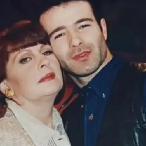 Ο Θανάσης Ευθυμιάδης αποχαιρετά την Άννα Παναγιωτοπούλου: "Ακριβώς 29 χρόνια πριν"