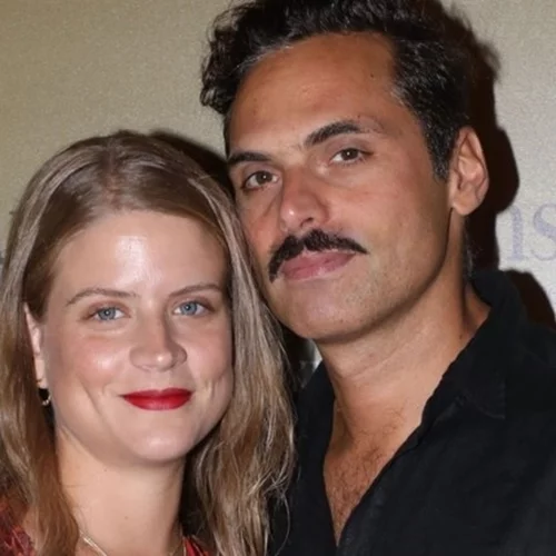 Η απάντηση της Δανάης Μιχαλάκη στο ενδεχόμενο δεύτερου παιδιού με τον Γιώργο Παπαγεωργίου