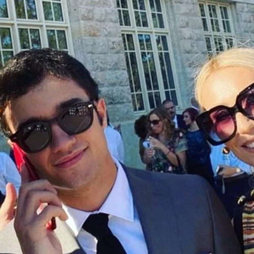 Άρης Αργυρόπουλος | Ο 19χρονος γιος της Μαρίας Μπακοδήμου και του Δημήτρη Αργυρόπουλου στο πρώτο του επαγγελματικό βήμα