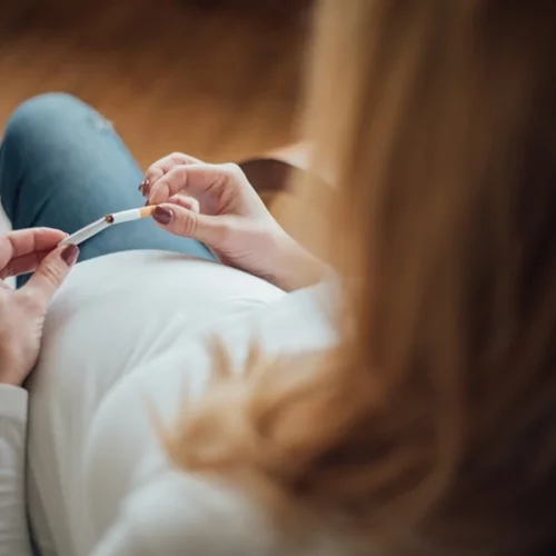 "Παιδί πάτε να κάνετε και εσείς σκέφτεστε το κάπνισμα;"