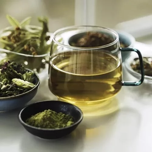 Πέντε είδη τσαγιού που "καίνε" το λίπος στην κοιλιά με φυσικό τρόπο