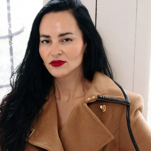 Ζενεβιέβ Μαζαρί | "Ψάχνω κινητό και κάνω όλες αυτές τις κατινιές, δε μασάω"