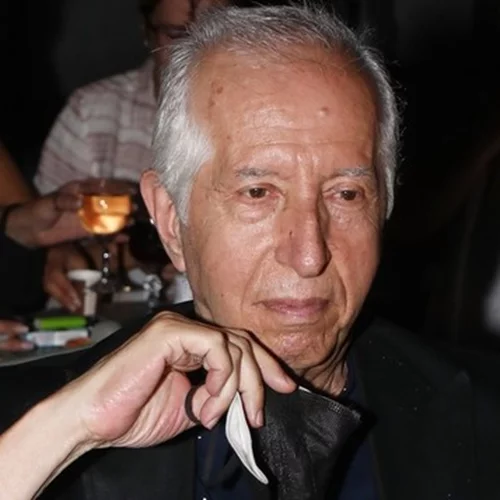 Κωνσταντίνος Τζούμας | "Τη μητέρα μου δεν την πένθησα - Έκανα τον ψυχρό και αδιάφορο"