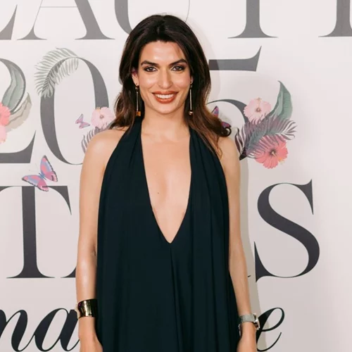 Τόνια Σωτηροπούλου | Η κομψή εμφάνιση της ambassador των Beauty Stars 2025 στην τελετή απονομής