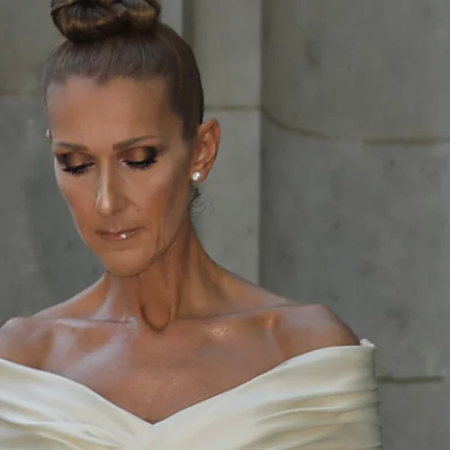 Κοιμόταν σε ντουλάπα, παραλίγο να πεθάνει σε τροχαίο και έχασε τη φωνή της