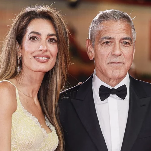 Amal Clooney | Το νέο χρώμα των μαλλιών της και το ιταλικό χτένισμά της στο 81ο Φεστιβάλ Βενετίας