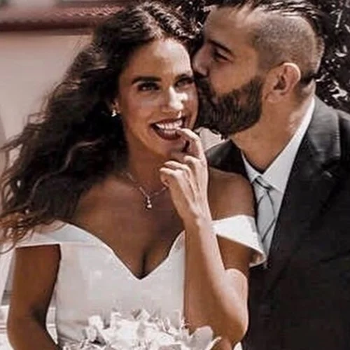 Κατερίνα Στικούδη | Με μαγιό μετά τις φήμες περί εγκυμοσύνης