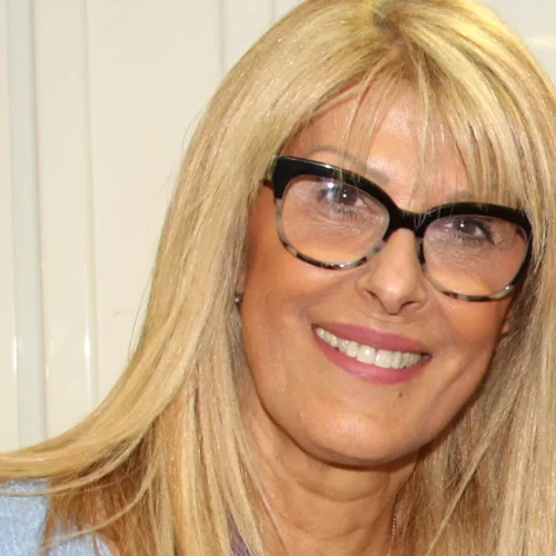 Σοκάρουν οι δηλώσεις της Εύης Δρούτσα | "Ο Δημήτρης Λιγνάδης πλήρωνε τα παιδιά για να πάνε μαζί του. Ας μην έπαιρναν τα λεφτά, ας μην πήγαιναν"