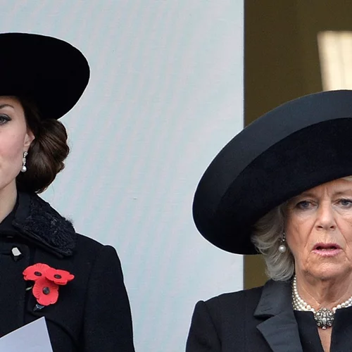 Ο δούκας και η δούκισσα του Cambridge, ο πρίγκιπας Κάρολος και η Καμίλα φτάνουν στην κηδεία του πρίγκιπα Φιλίππου