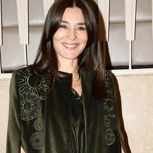 Η Μαρία Ναυπλιώτου με κοντό αγορέ μαλλί όπως δεν την έχουμε ξαναδεί!