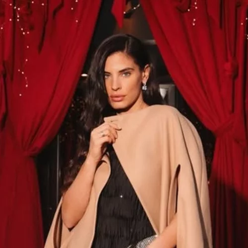 Χριστίνα Μπόμπα | Με τις κόρες της, Αριάνα και Φιλίππα έστειλαν γράμμα στον βόρειο πόλο