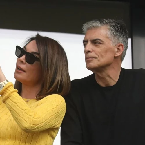 Η Τατιάνα Στεφανίδου στην Αίγινα | Το εκδρομικό outfit της