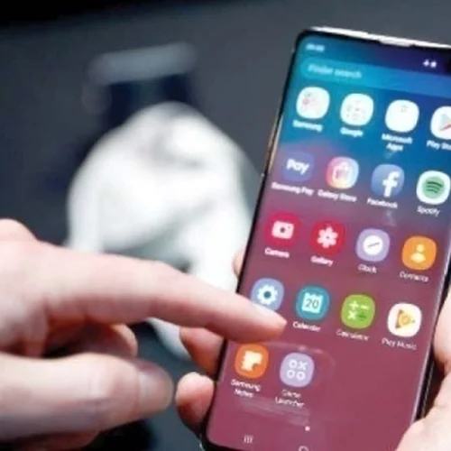 Social Media και τηλεόραση κερδίζουν την "κούρσα" της ενημέρωσης στην Ελλάδα - Τι αναφέρει σχετική ευρωπαϊκή έρευνα