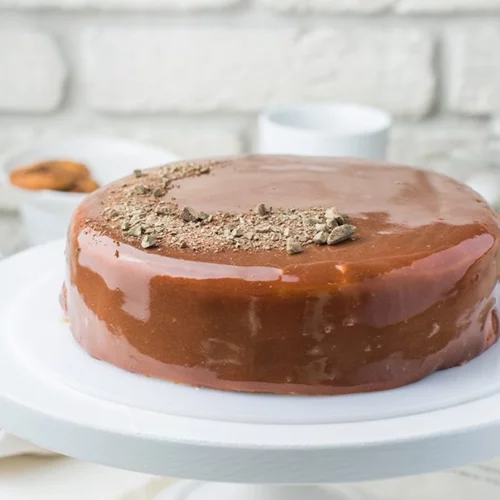 Συνταγή για τούρτα καραμέλα από την Αργυρώ Μπαρμπαρίγου