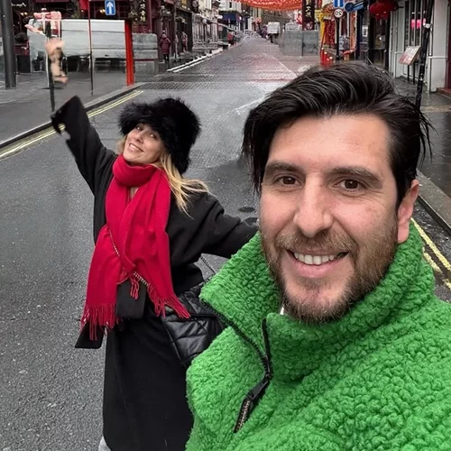 Ντορέττα Παπαδημητρίου | Πήγε με τον Γιώργο Γεροντιδάκη και τους γιους της στο Λονδίνο και έγιναν... viral