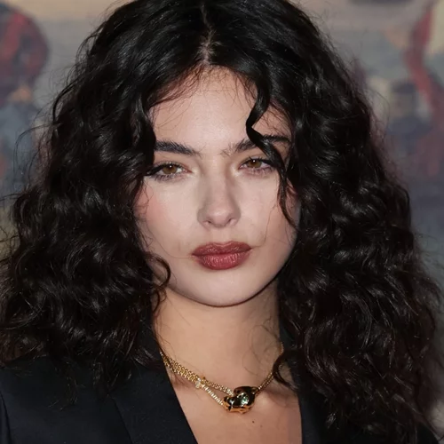 7 αποτελεσματικά θερμοπροστατευτικά sprays μαλλιών που θα βρεις με λιγότερα από 10 ευρώ