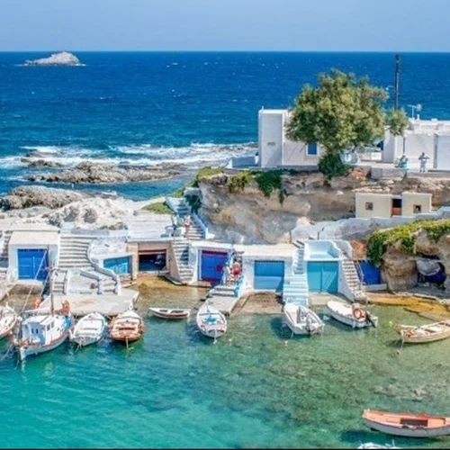 Οι Γερμανοί επιλέγουν τις παραλίες της Μήλου