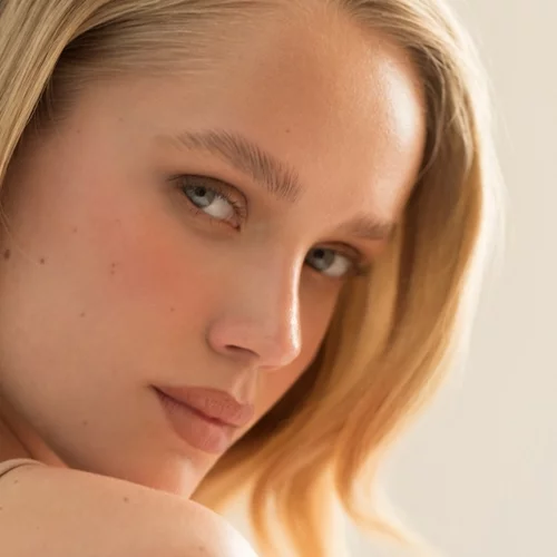 5+1 τρόποι να δείχνεις άμεσα πιο όμορφη ακόμα και χωρίς ίχνος μακιγιάζ