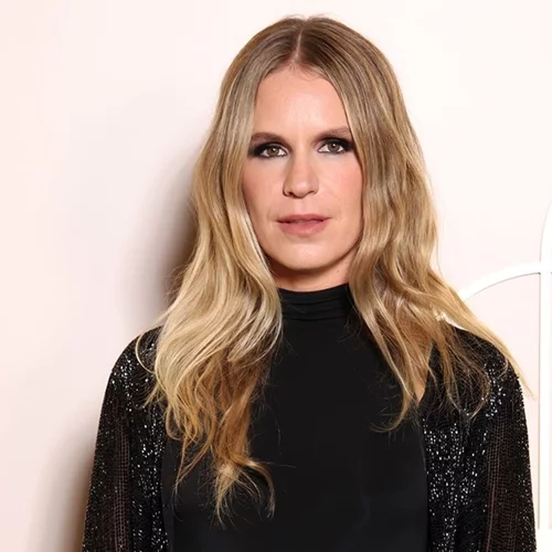 Ευγενία & Ηλέκτρα Νιάρχου | Βραδινή έξοδος με τη σύντροφο του αδερφού τους σε μυστική τοποθεσία