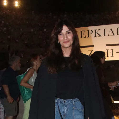 Στο Δημαρχείο ντυμένη νύφη η Αντιγόνη Κουλουκάκου | Όσα αποκάλυψε στη Φαίη Σκορδά