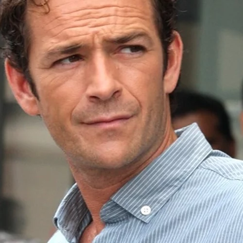 Luke Perry | Όταν το ωραιότερο αγόρι της τηλεόρασης γύρισε την πιο διάσημη διαφήμιση για pizza