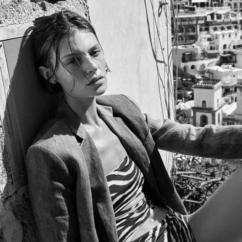 10 κομμάτια από τις εκπτώσεις του Zara που θα φορέσεις σίγουρα στις διακοπές