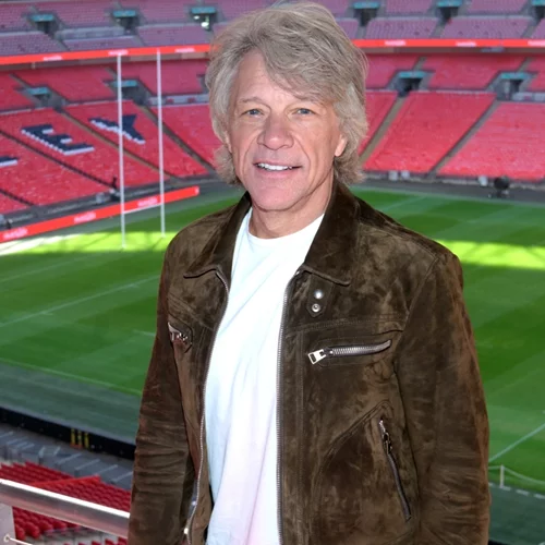 "Ευγνώμων και ταπεινός" νιώθει ο Τζον Μπον Τζόβι για τη νέα περιοδεία του, μετά την επέμβαση στις φωνητικές χορδές