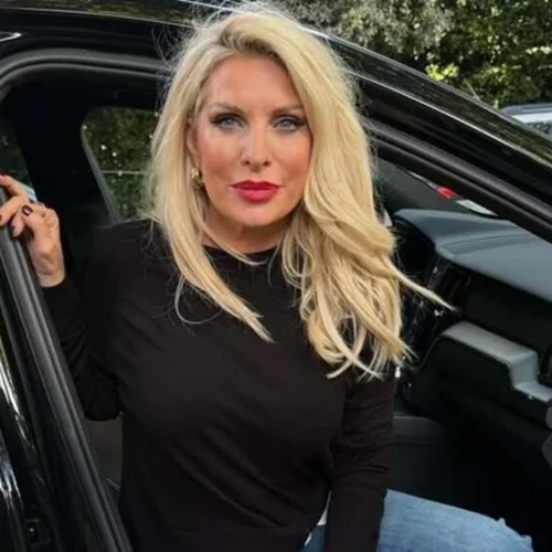 Η Ελένη Μενεγάκη στέλνει κόκκινα φιλιά μετά την αγαπημένη της πρωινή συνήθεια