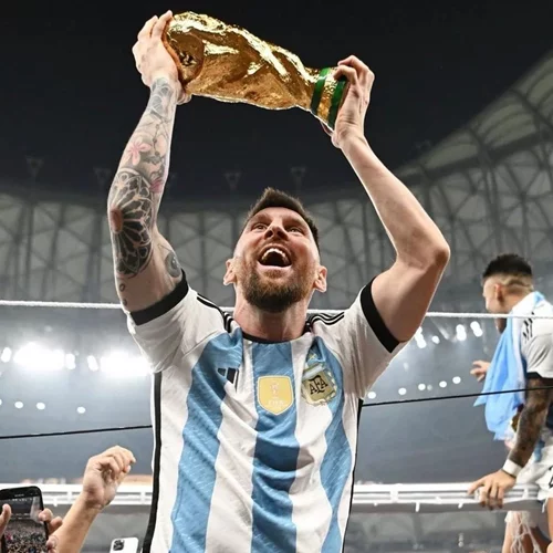 Οι κοιλιακοί του Lionel Messi είναι από άλλο πλανήτη