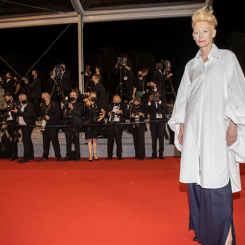 Αιθέριες υπάρξεις: Η Tilda Swinton εμφανίστηκε στις Κάννες με την 23χρονη κόρη της