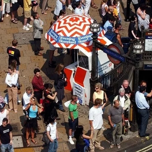 20 χρόνια μετά η Βρετανία θυμάται τις τρομοκρατικές επιθέσεις της 7ης Ιουλίου 2005 στο Λονδίνο