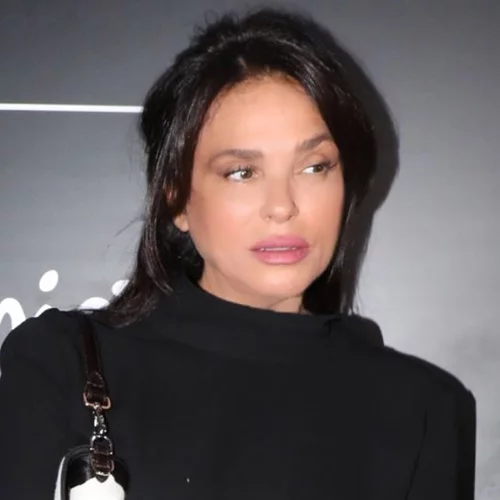 Σήλια Κριθαριώτη | Με knee- high μπότες στο MadWalk 2023