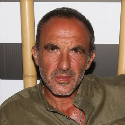 Νίκος Αλιάγας| Η μητέρα του τον αιφνιδίασε στο πλατό της εκπομπής για να τον "μαλώσει"