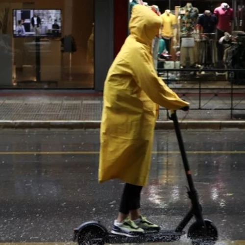 Καιρός | Βροχές και πτώση της θερμοκρασίας σήμερα - Πού θα χρειαστείτε ομπρέλα