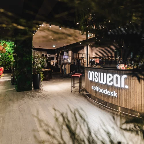 Fashion Forward | Η Answear ντύνει το μέλλον της μόδας ορίζοντας το νέο luxury shopping