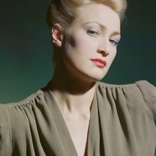 H μυθιστορηματική ζωή της Lee Miller | Mοντέλο, μούσα, φωτογράφος, πολεμική ανταποκρίτρια, ερωμένη