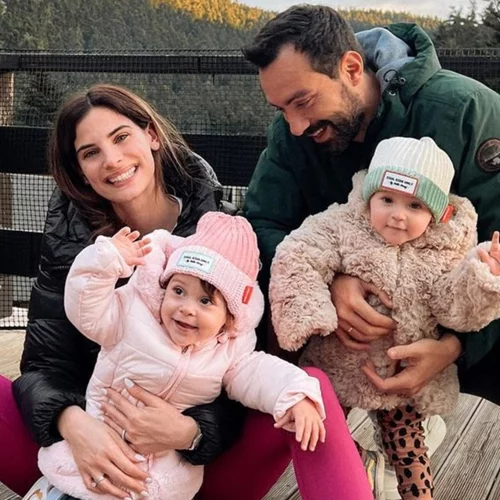 Η Φιλίππα χορεύει και η Αριάνα κοιμάται | Η Χριστίνα Μπόμπα φωτογραφίζει τα #tanimanidakia