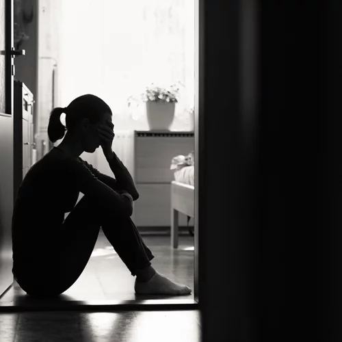 Συγκλονίζει η τραγική μητέρα που έχασε τρία παιδιά σε τρία χρόνια | "Αντέχω μέχρι να την αποχαιρετήσω"