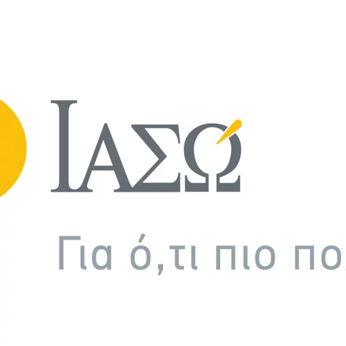Το ΙΑΣΩ γιορτάζει και προσφέρει 10 δωρεάν τοκετούς