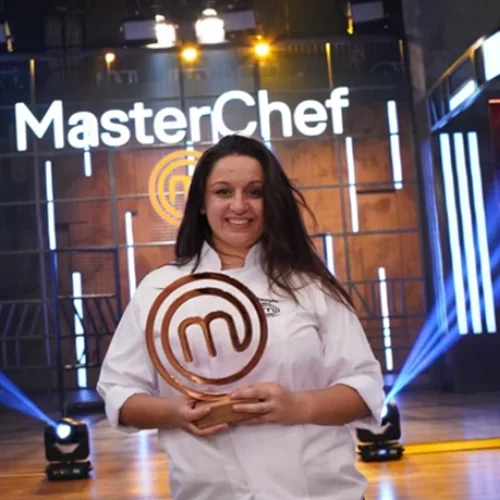 Μαργαρίτα Νικολαϊδη | "Επίτιμη σεφ" της Λέσβου η νικήτρια του MasterChef - Το πρώτο επαγγελματικό της βήμα