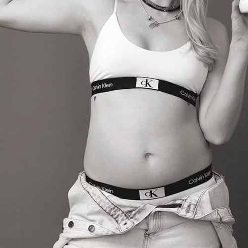 Έγκυος η καλλονή του ελληνικού μόντελινγκ | Η ανακοίνωση στο Instagram